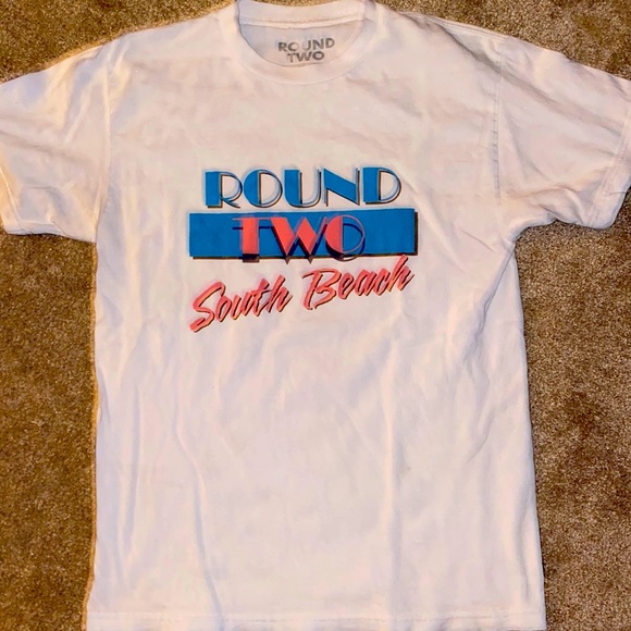 Round Two (Vintage) “Miami Vice” South Beach T-shirt (M) - Picture 1 of 4